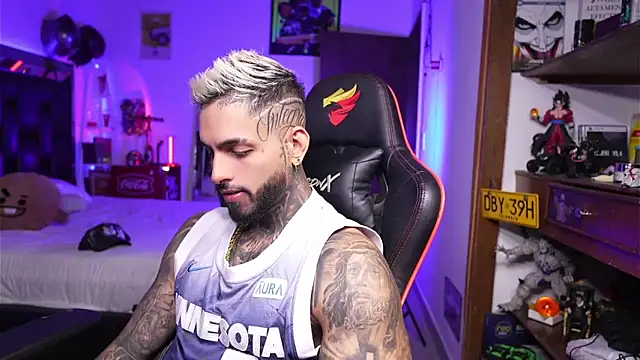 logan hugh8 online show from March 2026 11:32:02 AM