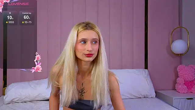 Monica Leen online show from September 2025 06:28:02 AM