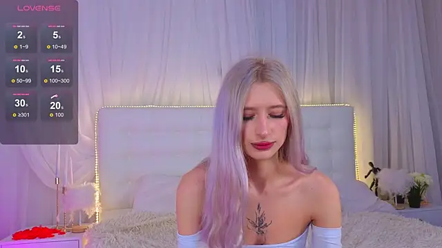 Monica Leen online show from February 2026 06:23:01 AM