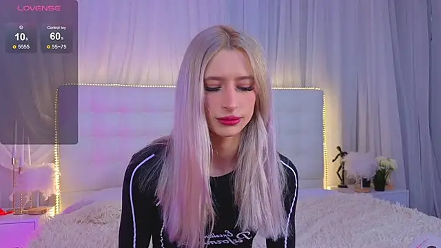 Monica Leen online show from March 2026 06:15:01 AM