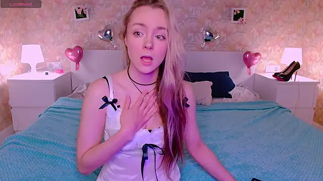 Snapshot of Little_Rockk chatting on June 2026 09:20:01 AM Little Rockk online show from June 2026 09:20:01 AM