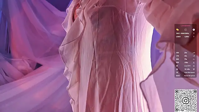 GildedKitten online show from February 2026 08:12:01 PM