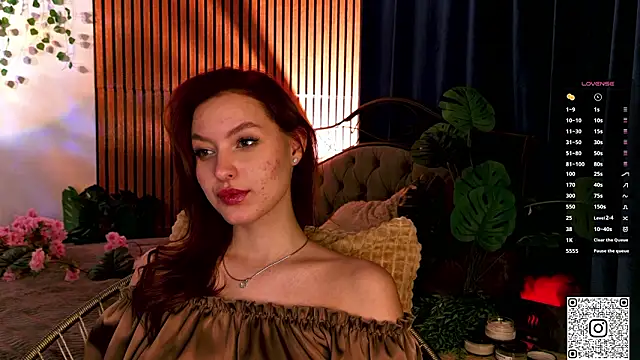 GildedKitten online show from February 2026 07:12:01 PM