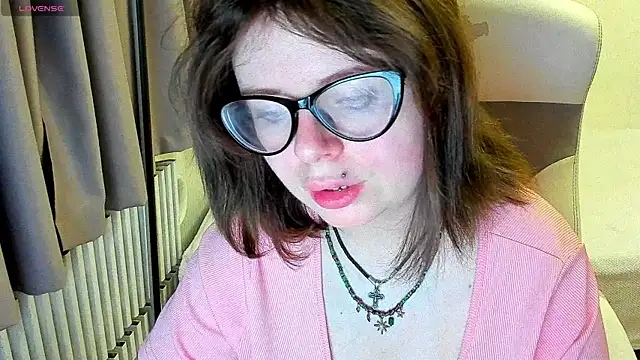 MilisaSweet777 online show from September 2025 06:57:01 PM