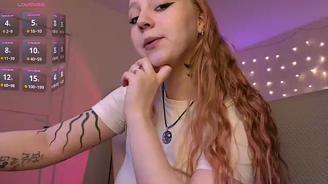 Snapshot of RebeccaAster chatting on June 2026 04:53:02 PM RebeccaAster online show from June 2026 04:53:02 PM
