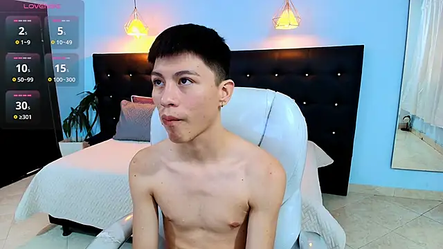 Abraham horny18 online show from September 2025 08:19:01 PM