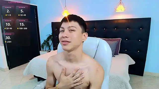 Snapshot of Abraham_horny18 chatting on September 2025 08:09:01 PM Abraham horny18 online show from September 2025 08:09:01 PM