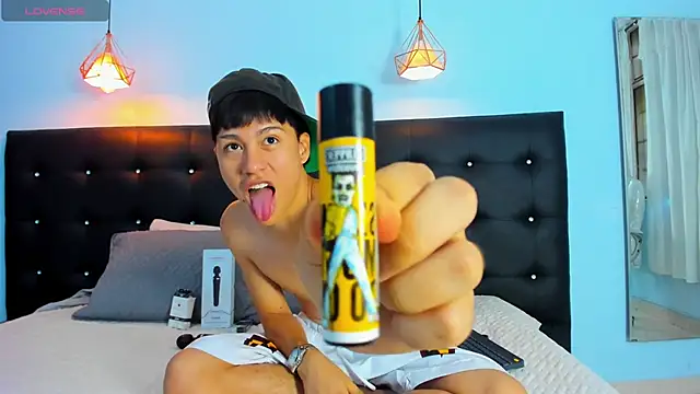 Snapshot of Abraham_horny18 chatting on November 2025 08:10:01 PM Abraham horny18 online show from November 2025 08:10:01 PM