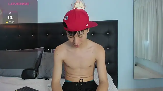 Abraham horny18 online show from November 2025 08:19:02 PM