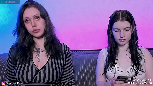 Snapshot of Threesomebabes chatting on August 2026 06:17:01 PM Threesomebabes online show from August 2026 06:17:01 PM
