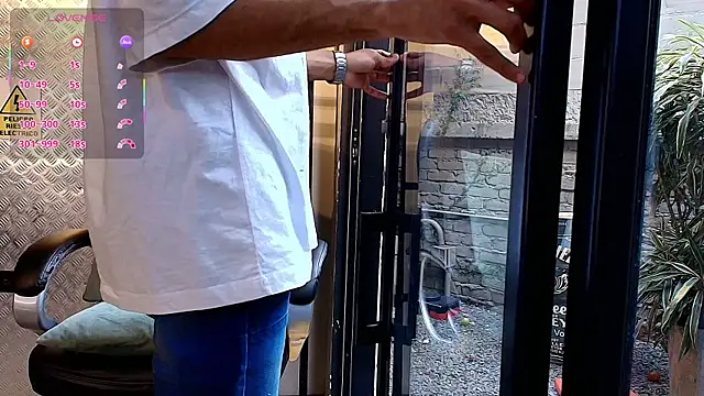 MarcusRain  online show from September 2025 08:19:01 PM