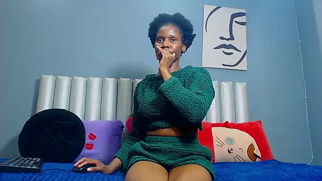 LoloQueen5 online show from January 2026 11:20:01 PM