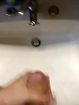 Snapshot of Empi19cm chatting on October 2025 04:41:01 PM Empi19cm online show from October 2025 04:41:01 PM