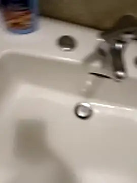 Snapshot of Empi19cm chatting on February 2026 01:46:01 AM Empi19cm online show from February 2026 01:46:01 AM