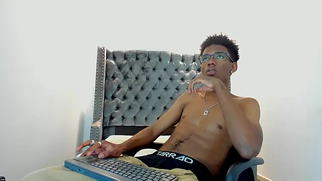 nero reyd online show from October 2025 07:14:01 PM