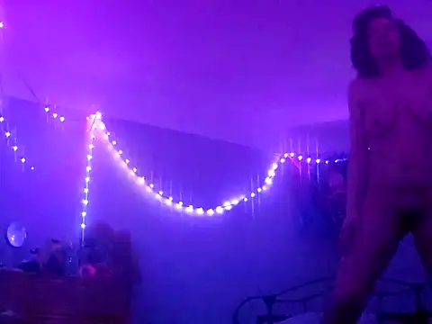 puddled wonderland online show from November 2025 08:40:01 AM