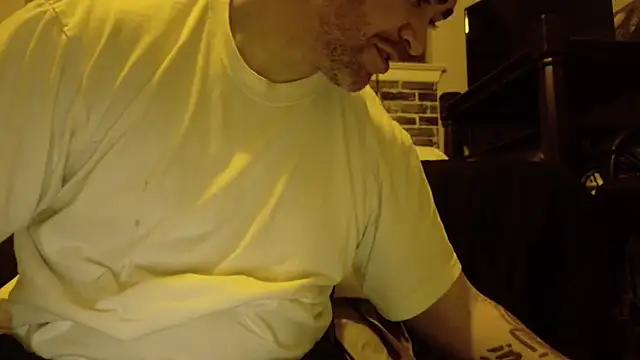 Snapshot of Dallasbest214 chatting on May 2026 09:37:02 AM Dallasbest214 online show from May 2026 09:37:02 AM