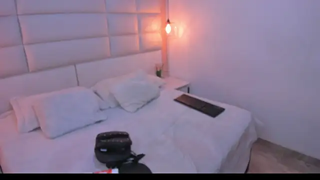 Salome Smitth 1 online show from March 2026 10:25:01 PM