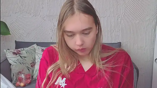 Vel1ka online show from September 2025 04:44:01 AM