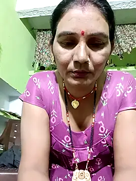 Snapshot of ZIVAA chatting on May 2026 08:42:02 AM ZIVAA online show from May 2026 08:42:02 AM