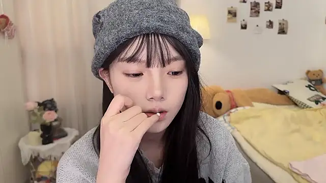 Momo-xx online show from January 2026 02:06:02 AM