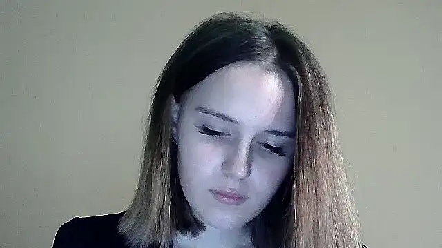 SweetLoraa online show from October 2025 03:33:01 PM