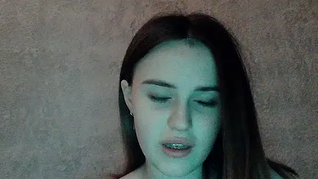 Snapshot of SweetLoraa chatting on March 2026 08:17:01 PM SweetLoraa online show from March 2026 08:17:01 PM