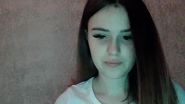 Snapshot of SweetLoraa chatting on March 2026 04:32:01 PM SweetLoraa online show from March 2026 04:32:01 PM