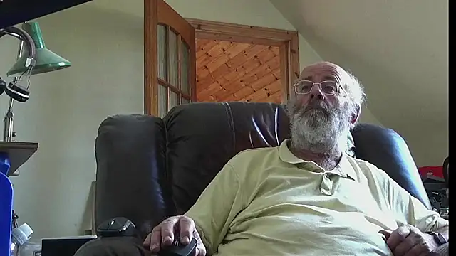 janzer13 online show from July 2026 12:36:02 PM