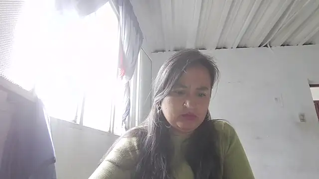 RosaPretty online show from October 2025 04:06:02 PM