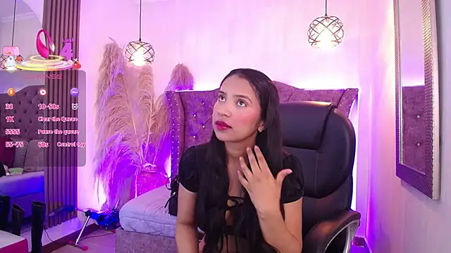 SophiaWalker 1 online show from December 2025 11:37:02 AM