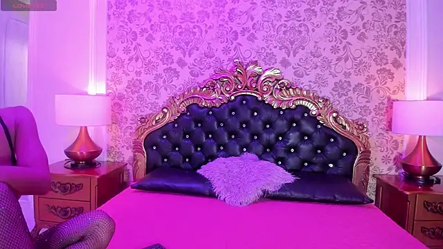 Lola Pierce online show from September 2025 11:55:01 AM