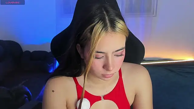 Aishelyng online show from September 2025 01:29:01 AM