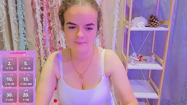 Luisa Rosee online show from October 2025 07:22:01 PM