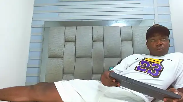 Snapshot of Black_Fire10 chatting on September 2025 08:09:02 PM Black Fire10 online show from September 2025 08:09:02 PM