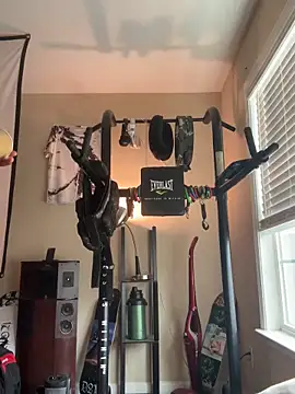 KeYBuMp323 online show from December 2025 04:03:02 PM