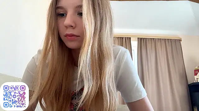 FruityXo online show from September 2025 10:59:01 AM