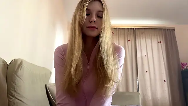 FruityXo online show from March 2026 12:56:02 PM