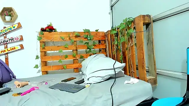 cris dulce online show from January 2026 12:04:02 AM