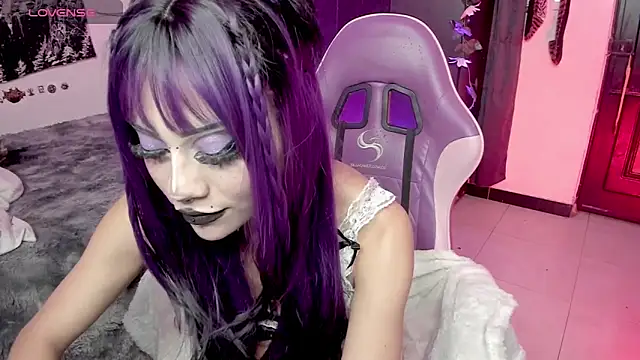 GothKitten666 online show from June 2026 06:15:02 AM