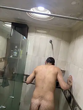   Damian    online show from September 2025 09:17:02 PM