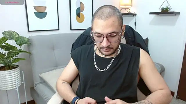   Damian    online show from October 2025 12:55:01 AM