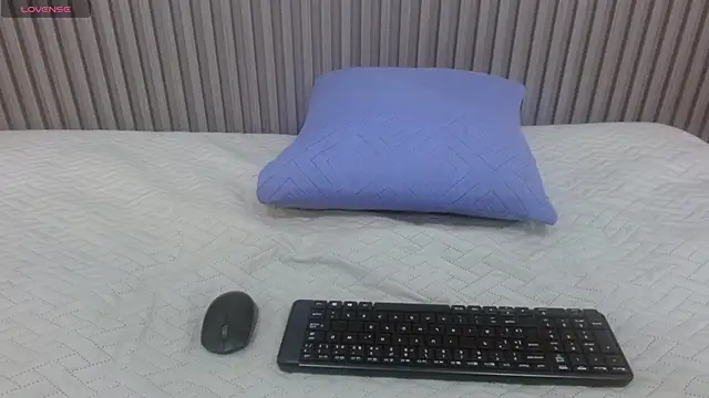 Lancelot 19 online show from September 2025 05:07:02 AM