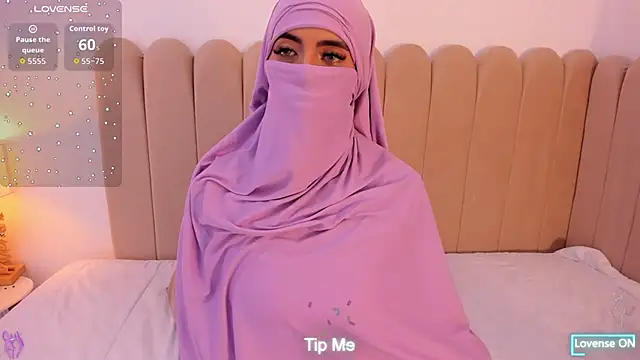 Snapshot of Jasmin_hamdan chatting on October 2025 07:22:01 PM Jasmin hamdan online show from October 2025 07:22:01 PM