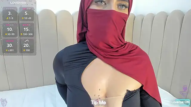 Snapshot of Jasmin_hamdan chatting on October 2025 10:19:01 PM Jasmin hamdan online show from October 2025 10:19:01 PM