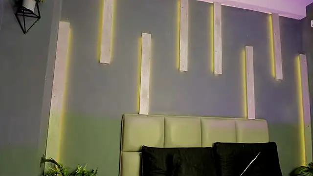 Snapshot of VenusBlazer chatting on February 2026 01:48:01 PM VenusBlazer online show from February 2026 01:48:01 PM