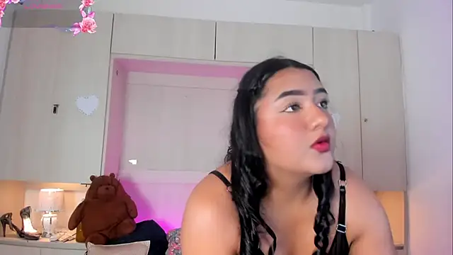 LilyWhitney online show from September 2025 05:35:01 PM