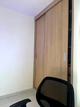 LauraCatalina online show from September 2025 01:03:01 PM