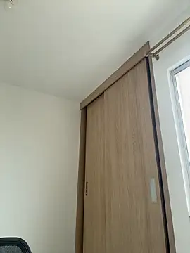 LauraCatalina online show from October 2025 12:04:02 PM