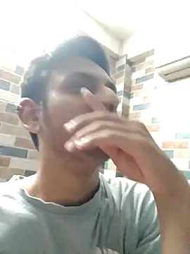 yung cplz online show from November 2025 05:12:02 PM